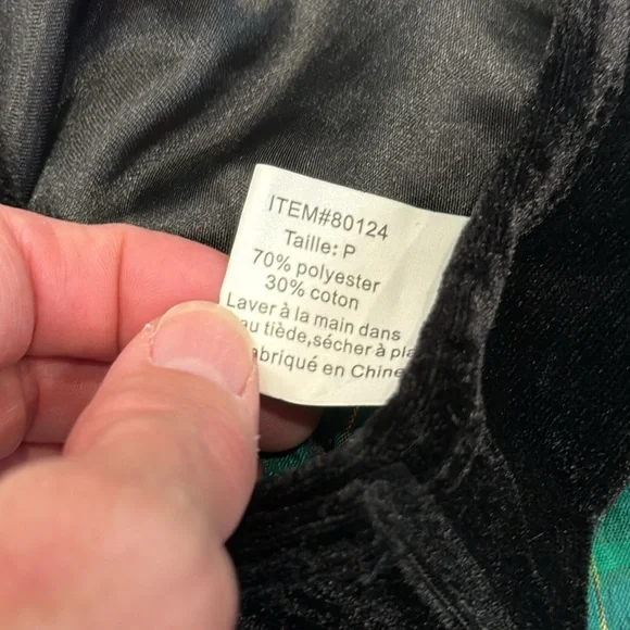 TUCKER + TATE DOG DRESS - Picture 6 of 7